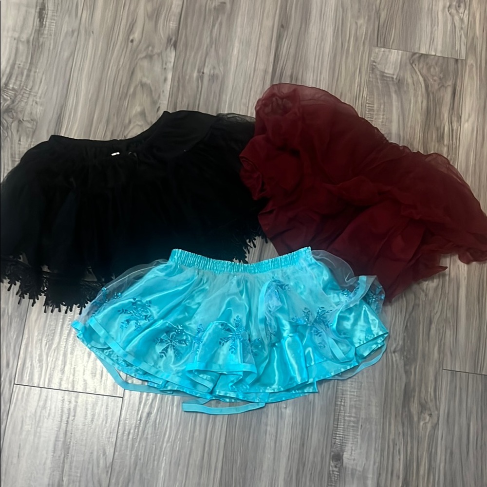 Chic Tulle Skirt Trio - Black, Burgundy, Blue